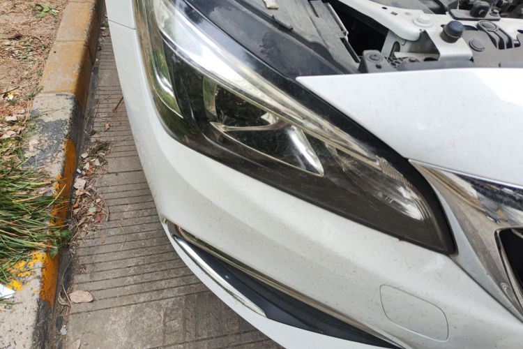 别克 威朗 2018款 三厢 15S 自动领先型车身外观8