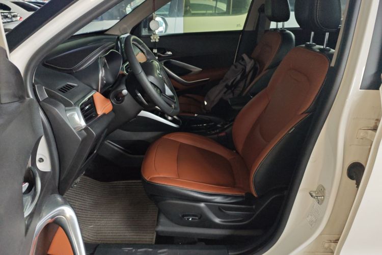 宝骏510 2017款 1.5L 自动豪华型中控内饰19