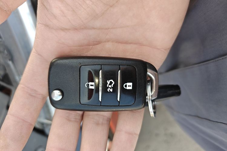 长安CS15 2019款 1.5L 手动进取型 国VI中控内饰7001