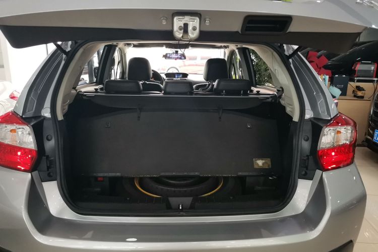 斯巴鲁XV 2012款 2.0i 精英版中控内饰23