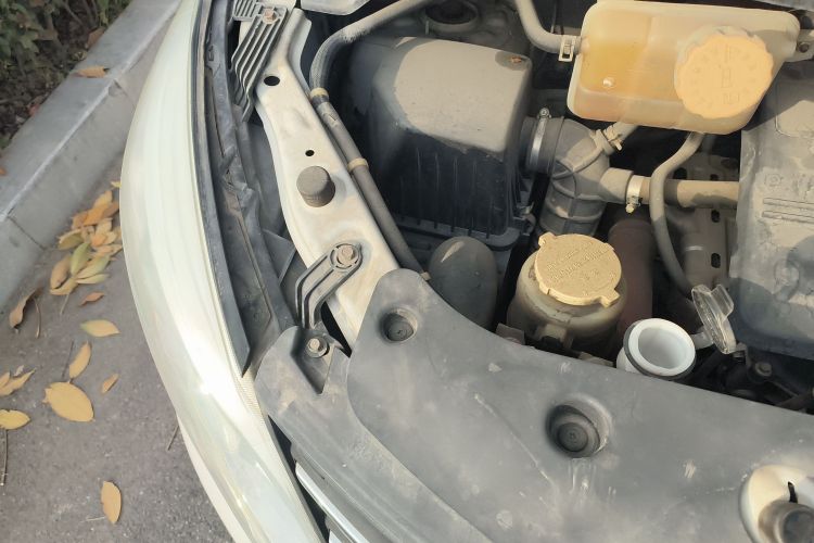 东风风行 风行F600 2016款 F600L 1.5T 豪华型局部细节9006