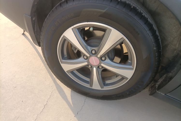 哈弗H6 2013款 运动版 1.5T 手动两驱精英型车身外观6008