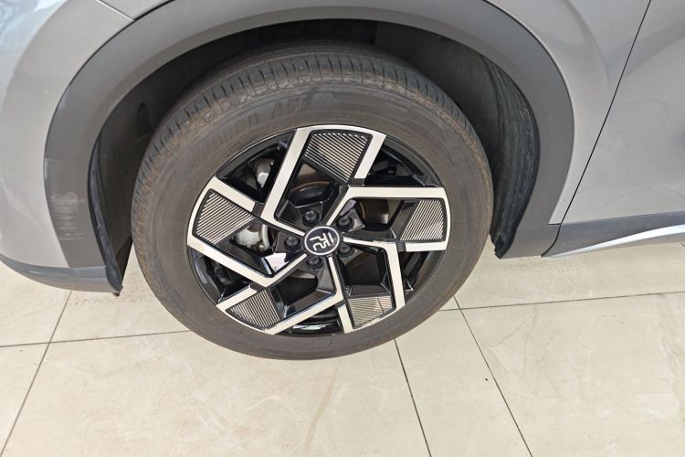 比亚迪 元PLUS 2022款 510KM 旗舰型车身外观35