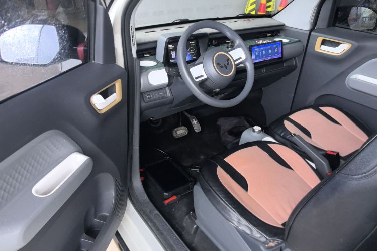 五菱汽车 宏光MINIEV 2022款 GAMEBOY 200km 玩咖款 磷酸铁锂中控内饰20