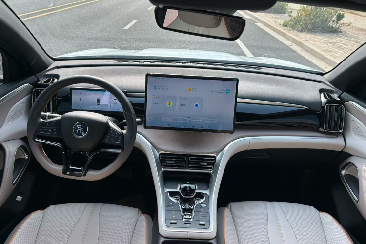 比亚迪 宋Pro新能源 2023款 冠军版 DM-i 110KM卓越型中控内饰16