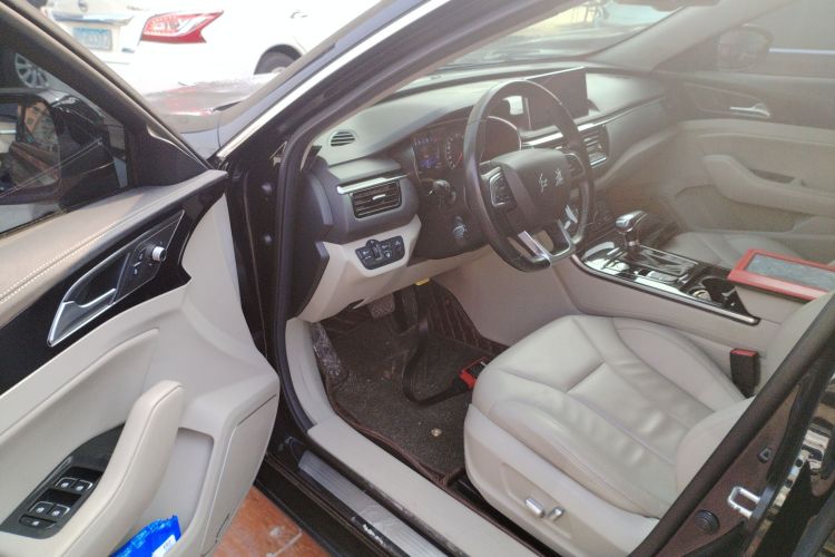 红旗H5 2018款 30TD 智联韵动版中控内饰20