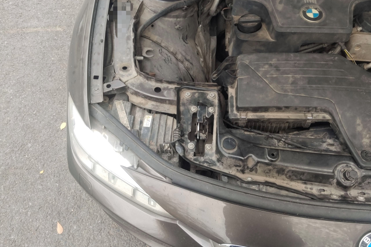 宝马3系 2015款 320Li 超悦版时尚型局部细节9006