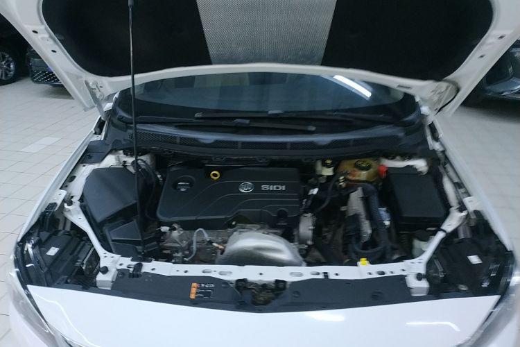 别克 威朗 2019款 三厢 15S 自动领先型机舱底盘24