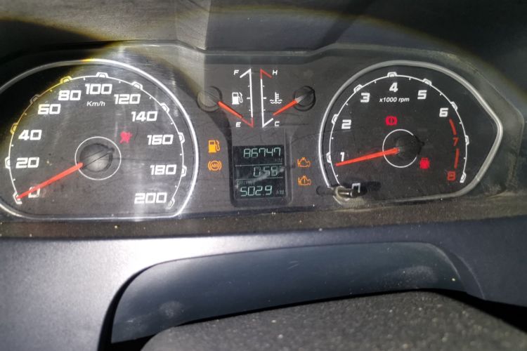 猎豹汽车 猎豹Q6 2015款 2.4L 手动四驱卓越型中控内饰15