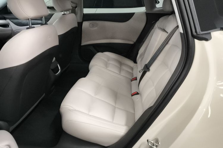 智己汽车 智己L6 2024款 Max 超强性能版中控内饰7004