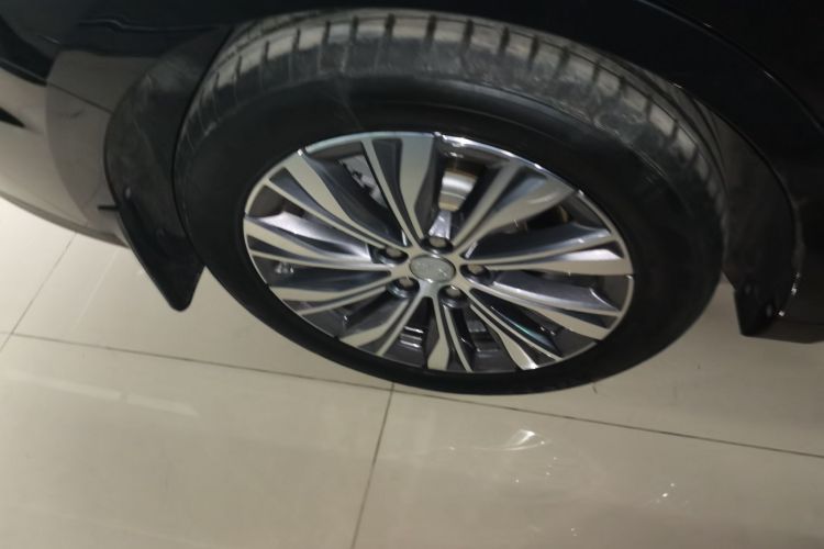 红旗E-QM5 2023款 620km PLUS车身外观6002