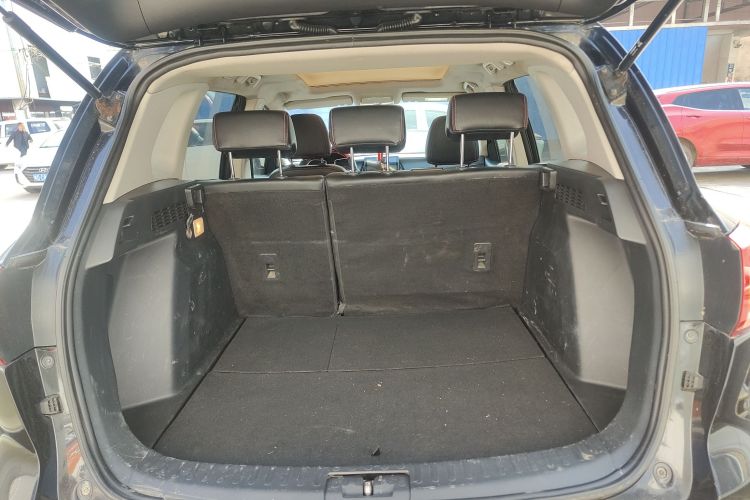 众泰 大迈X5 2015款 1.5T CVT知县型 国V机舱底盘23