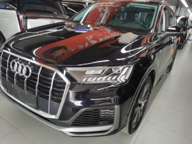 奥迪Q7 2020款 55 TFSI quattro S line运动型