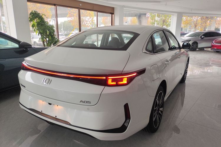 长安启源A05 2024款 145 Max车身外观7