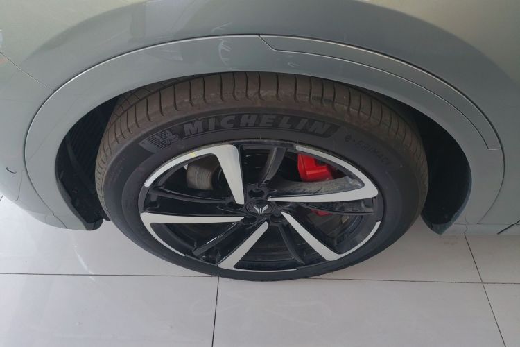 岚图汽车 岚图FREE 2025款 FREE+ 后驱乾崑版车身外观6007