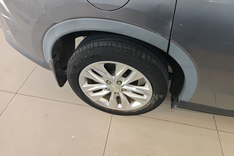 雪佛兰 沃兰多 2018款 530T 自动劲享版（5+2款） 国V车身外观6008