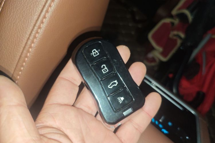 海马7X 2020款 1.6TGDI 自动豪华型中控内饰11