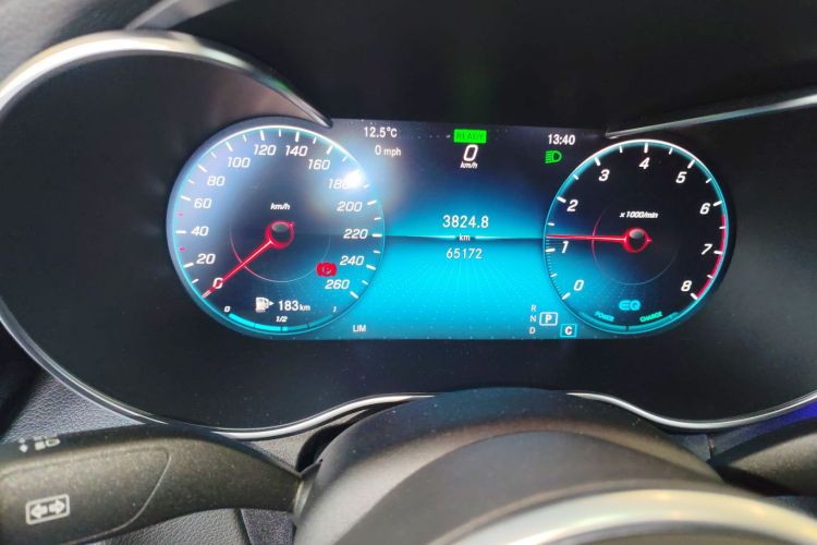 奔驰C级 2019款 C 260 L 4MATIC 运动版局部细节14