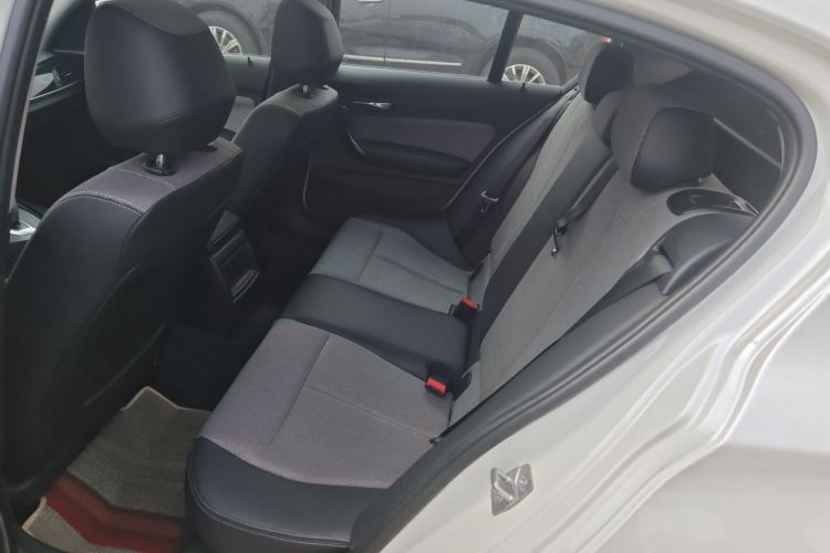 宝马1系(进口) 2013款 改款 116i 都市型中控内饰21