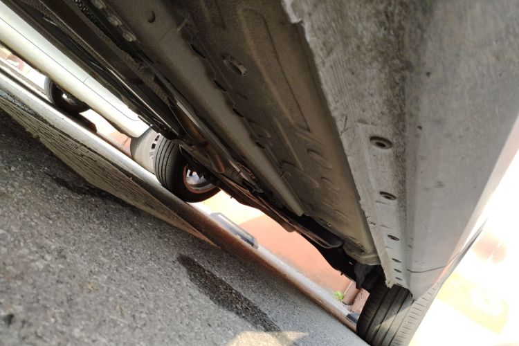 东风风神 皓瀚 2023款 DH-i 1.5T 尊贵版局部细节9004