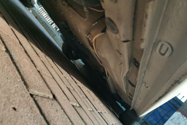 大众 朗逸 2013款 改款经典 1.6L 自动风尚版局部细节9002