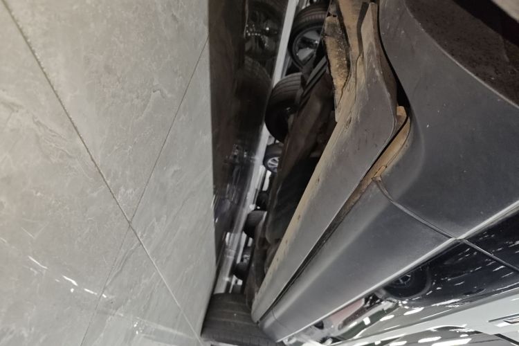 路虎 揽胜 2022款 3.0 L6 360PS 传世版局部细节9002