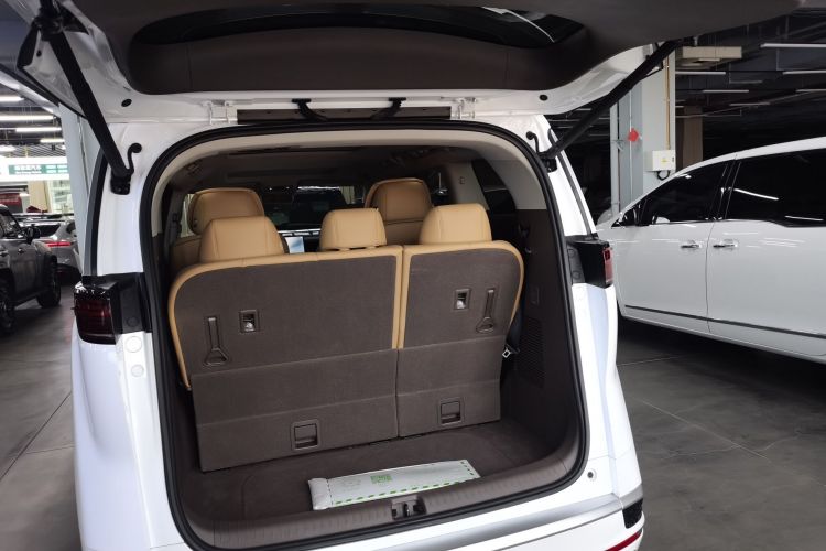 腾势D9 2023款 DM-i 965 尊享型机舱底盘23