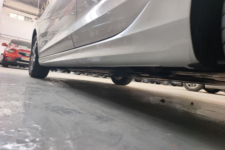 长安 逸动 2025款 PLUS 1.4T 双离合高能版局部细节9002