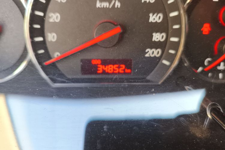 长安 悦翔V3 2015款 1.4L 手动美满型 国IV中控内饰15