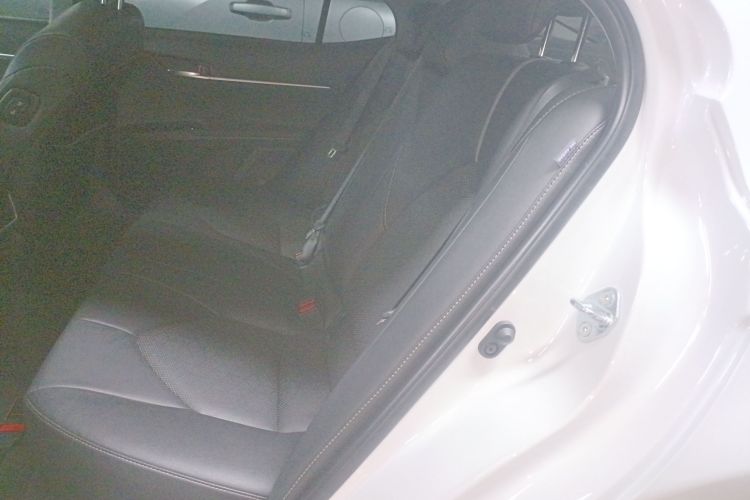 丰田 凯美瑞 2021款 2.5S 锋尚版中控内饰21