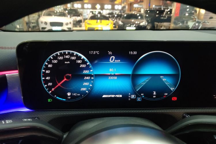 奔驰A级AMG 2022款 AMG A 35 L 4MATIC中控内饰14