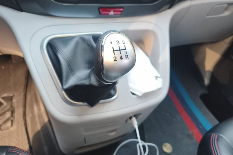 江淮瑞风 瑞风M3 2023款 PLUS 1.5T 7/8座舒适版中控内饰18