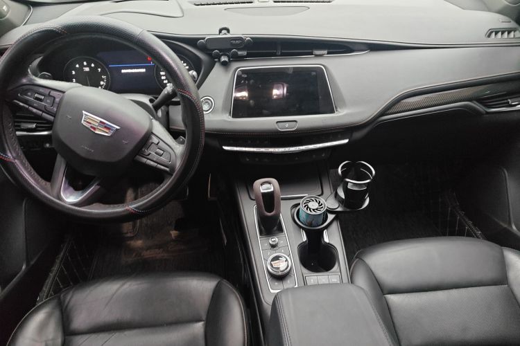 凯迪拉克XT4 2018款 28T 四驱铂金运动版中控内饰12