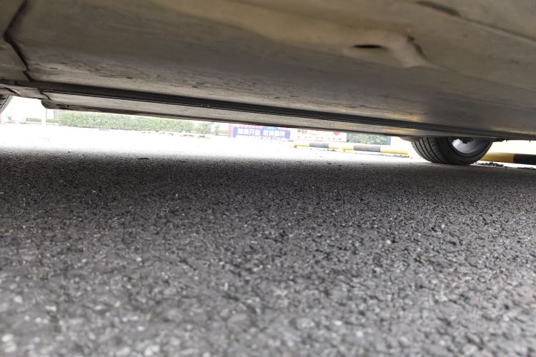 特斯拉 Model Y 2021款 长续航全轮驱动版 3D7局部细节9004