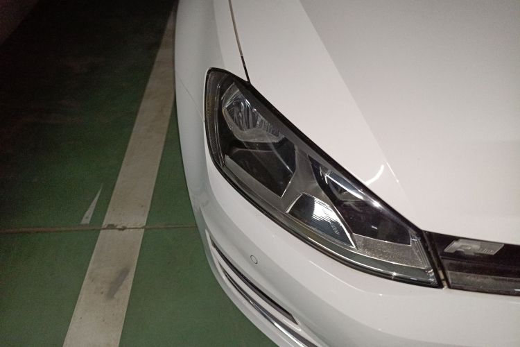 大众 高尔夫 2017款 230TSI 自动舒适百万辆纪念版车身外观8