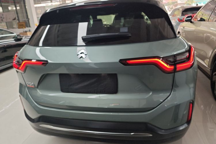 蔚来ES6 2020款 610KM 性能版车身外观6