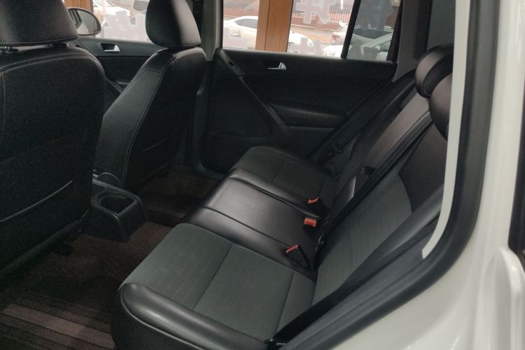 大众 途观 2016款 300TSI 手动两驱风尚版中控内饰21