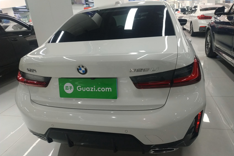 宝马3系 2025款 325Li M运动套装车身外观6