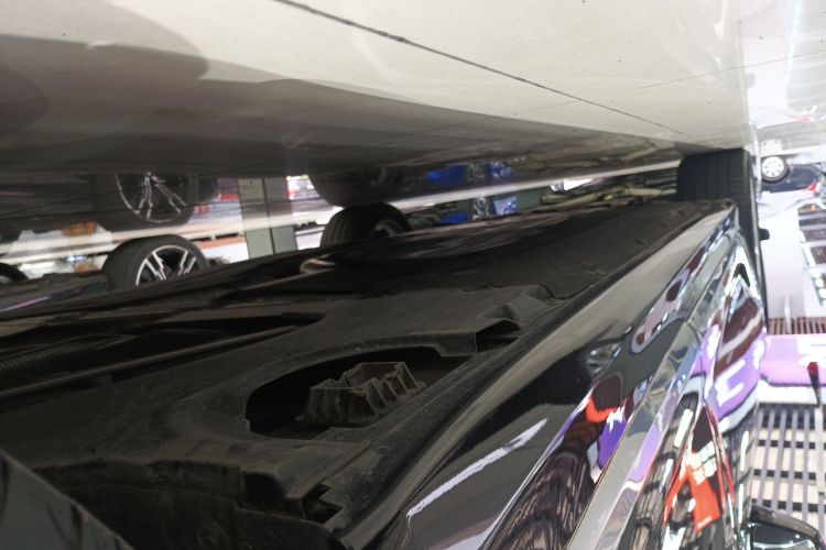 宝马5系 2018款 改款 530Li 领先型 豪华套装局部细节9002