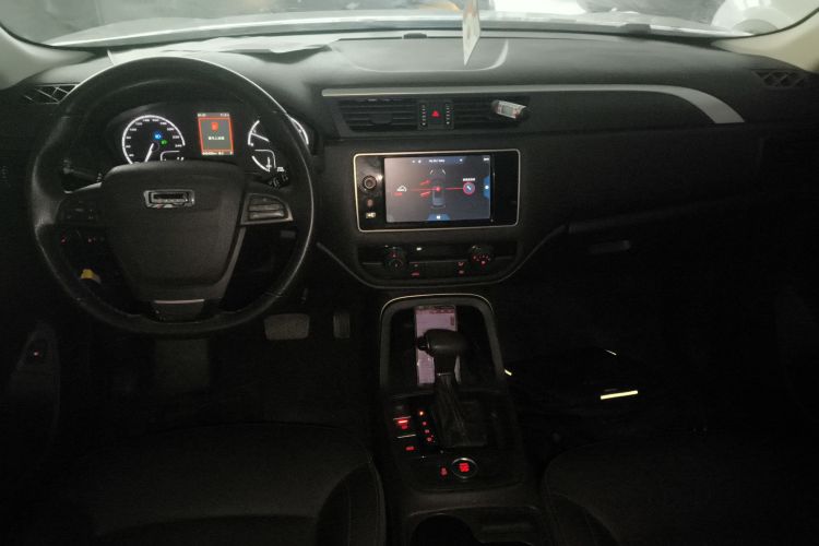 观致5 2018款 改款 1.6T 自动领先型中控内饰12