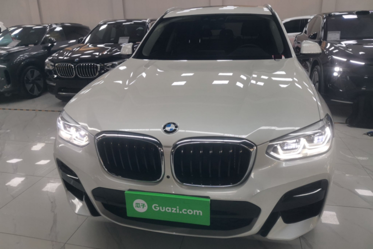宝马X3 2020款  xDrive30i 领先型 M运动套装车身外观2