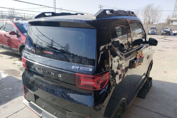 五菱汽车 宏光MINIEV 2022款 GAMEBOY 300km 玩咖款 磷酸铁锂车身外观7