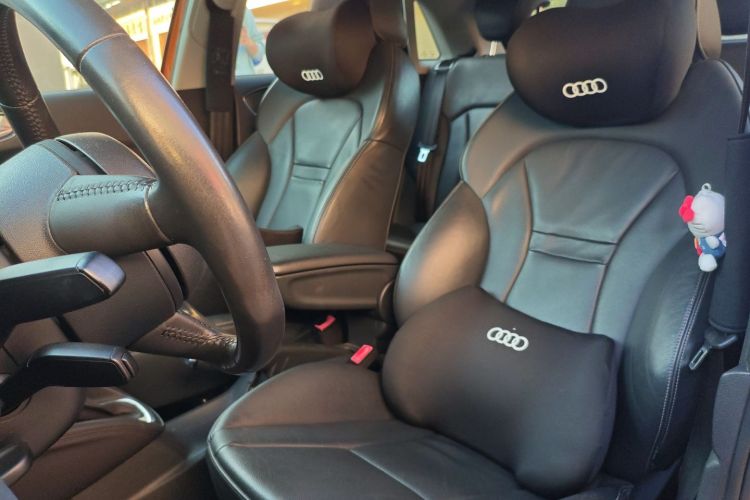 奥迪A1 2014款 30 TFSI Sportback舒适型中控内饰19