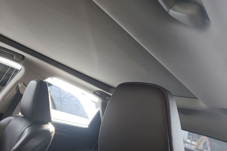 雷克萨斯RX 2016款 300 四驱典雅版 国V中控内饰22