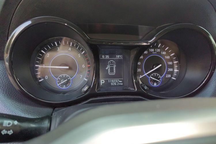 江铃 驭胜S350 2016款 2.0T 自动四驱汽油豪华版5座局部细节14