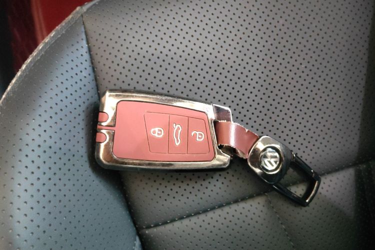 大众 帕萨特 2025款 出众款 330TSI 星空精英版中控内饰7001