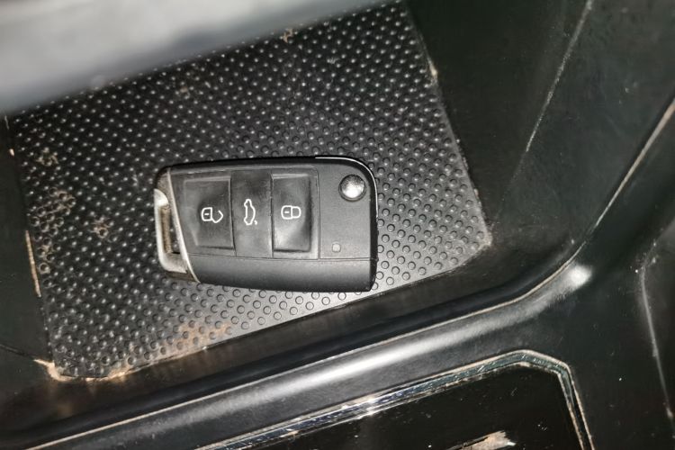 大众 Polo 2023款  Plus 1.5L 自动炫彩科技版中控内饰11