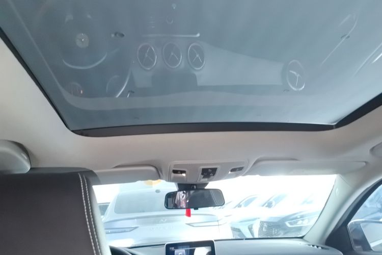 奔驰GLA 2016款 GLA 220 4MATIC 时尚型局部细节22