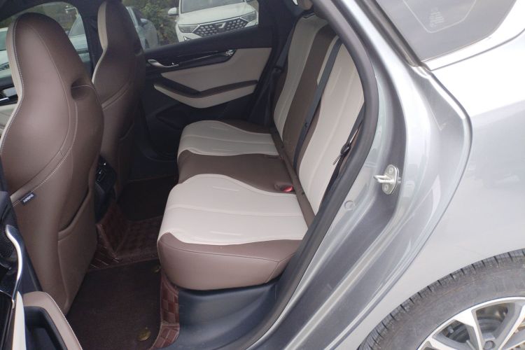 比亚迪 秦PLUS 2023款 冠军版 DM-i 55KM领先型中控内饰21