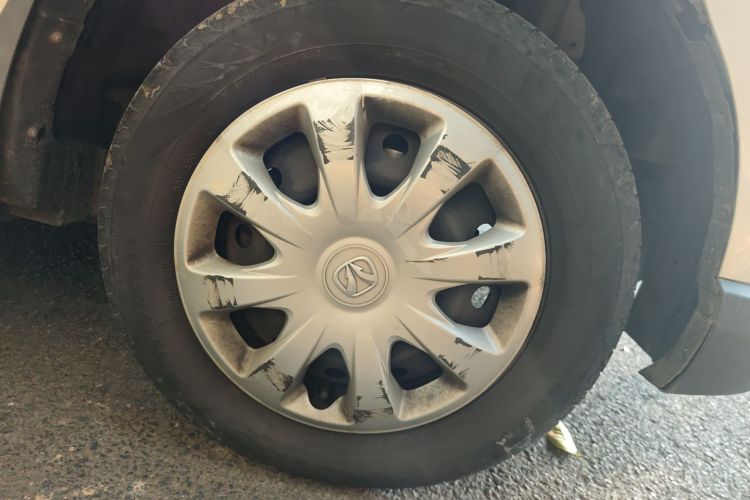 北汽威旺M20 2017款 1.5L M20S 基本型DAM15DL车身外观10